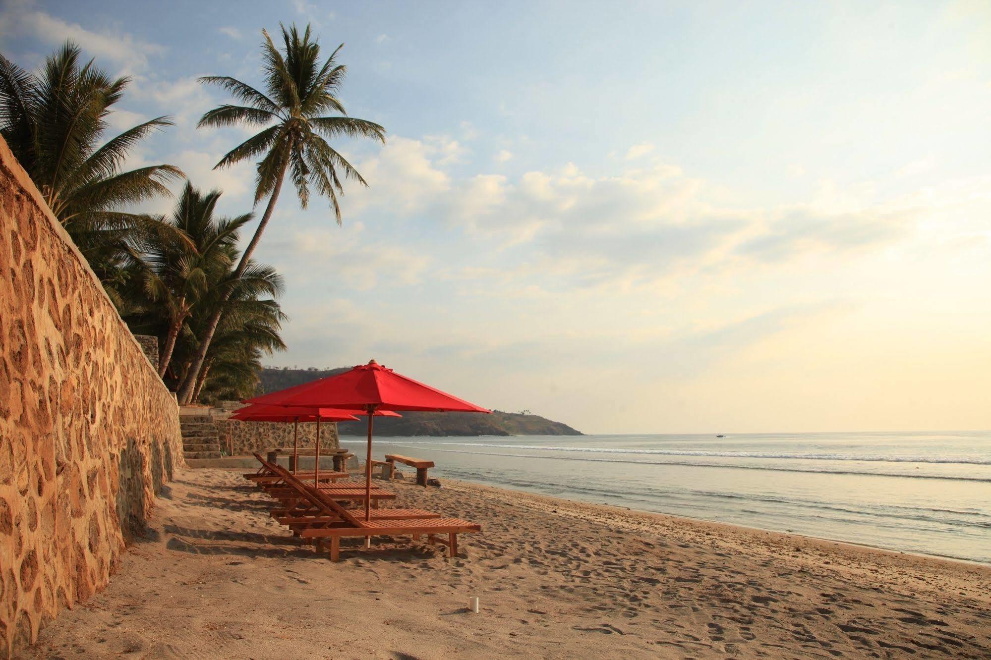 Lima Satu Resort Pemenang Exterior photo